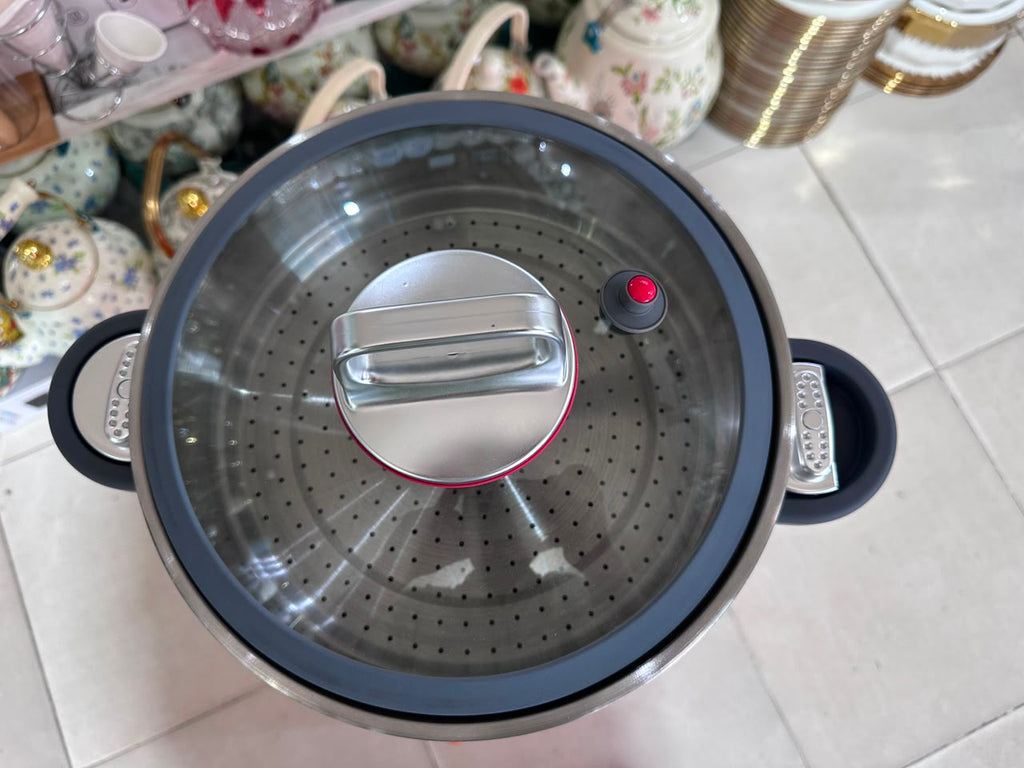 2-in-1 Japanese-Design 7L Pressure Cooker with Steamer