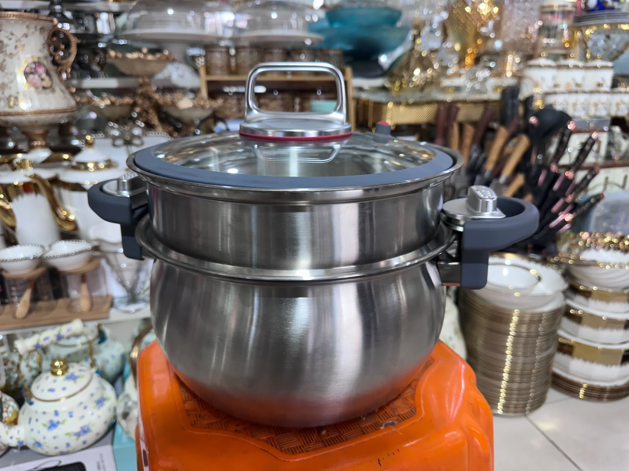 2-in-1 Japanese-Design 7L Pressure Cooker with Steamer