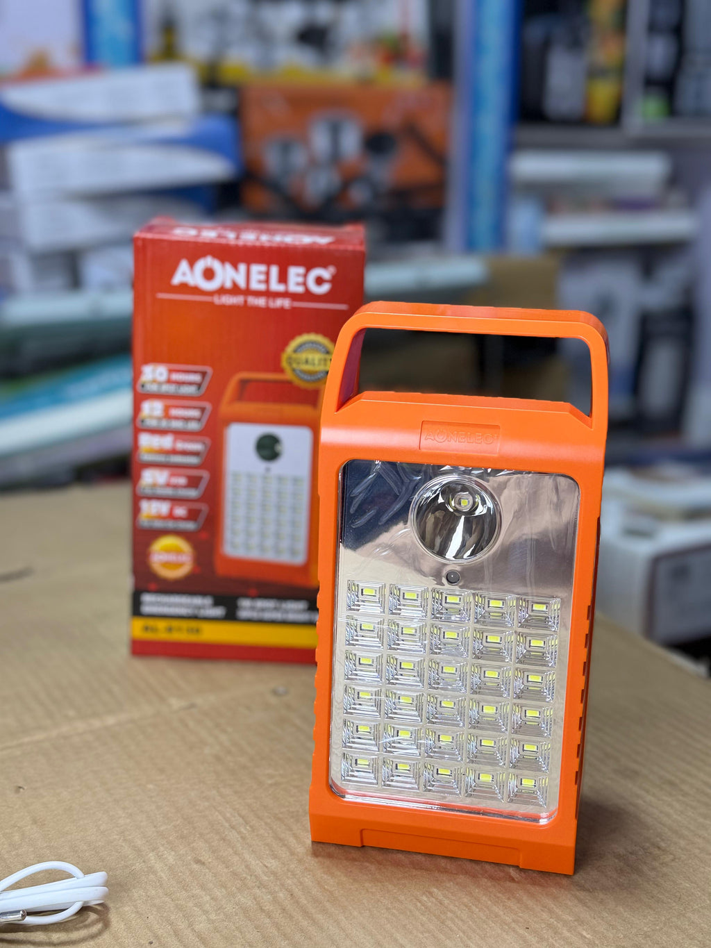 Rechargeable emergency light